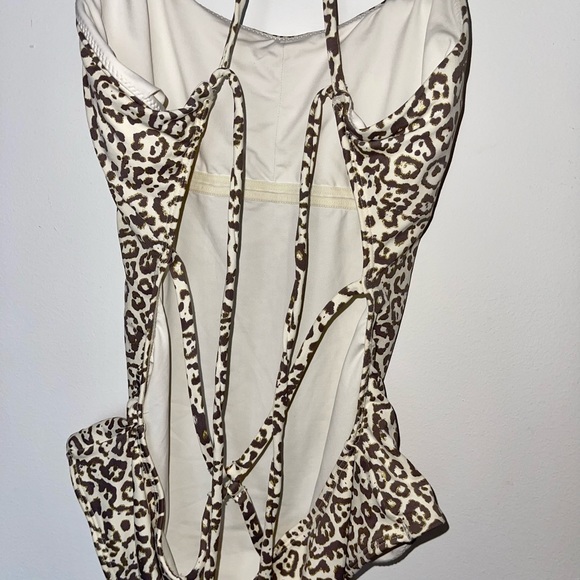 One-piece Swimsuit leopard print size M touché balneaire - Picture 6 of 11